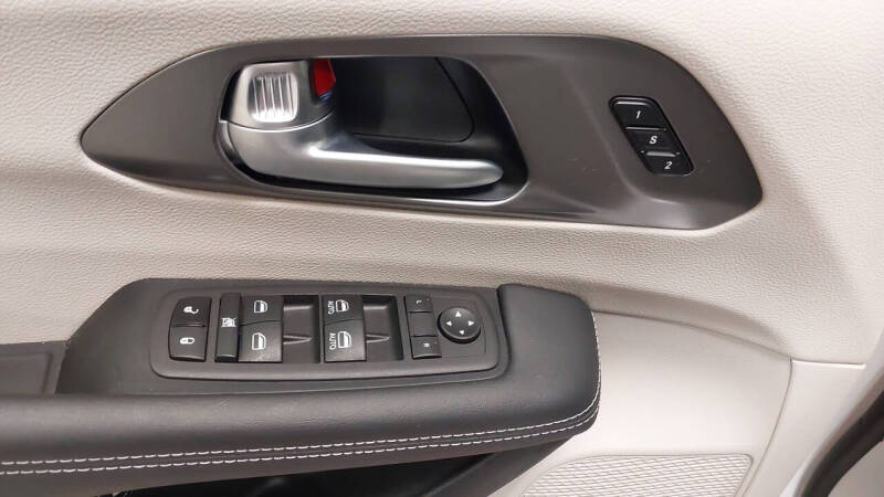 2024 Chrysler Pacifica Plug-In Hybrid