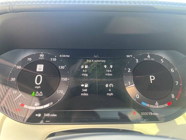 2025 Land Rover Range Rover P530 SE