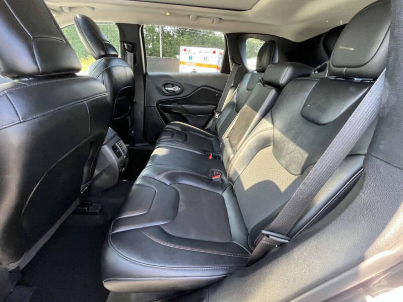 2022 Jeep Cherokee Trailhawk