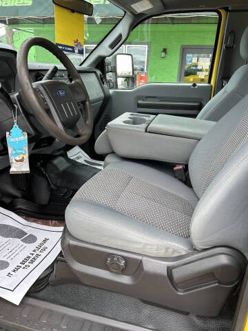 2011 Ford F-350 Super Duty XL