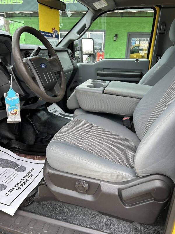 2011 Ford F-350 Super Duty XL