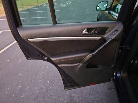 2016 Volkswagen Tiguan 2.0T R-Line