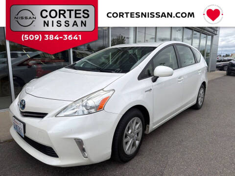 2013 Toyota Prius v Three