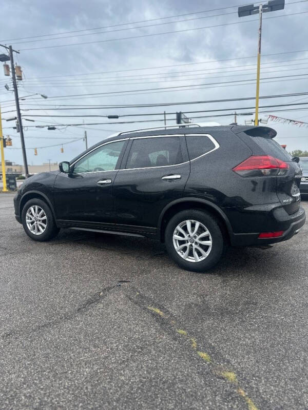2018 Nissan Rogue SV