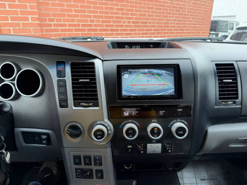 2014 Toyota Sequoia Platinum