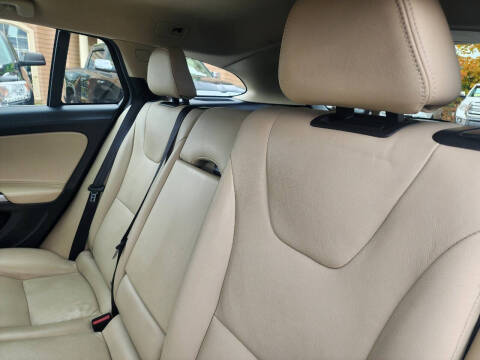 2017 Volvo V60 T5 Premier