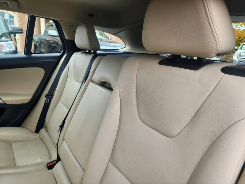 2017 Volvo V60 T5 Premier