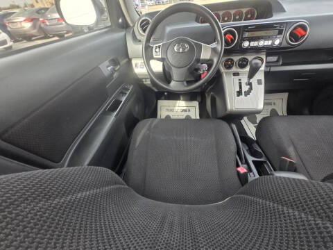 2009 Scion xB