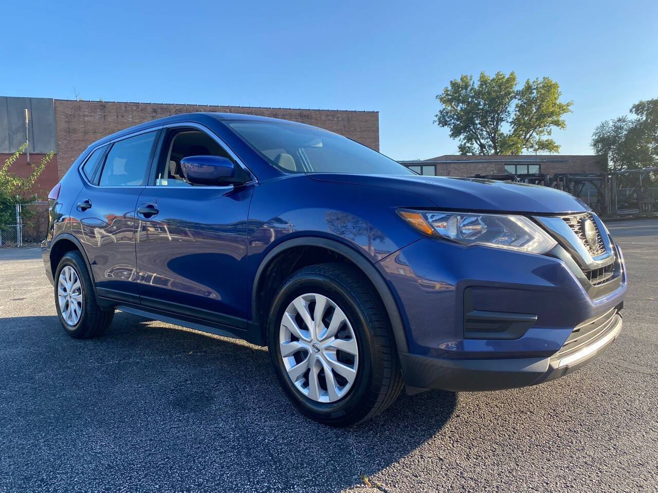 2018 Nissan Rogue for sale at Ideal Cars LLC in Skokie, IL