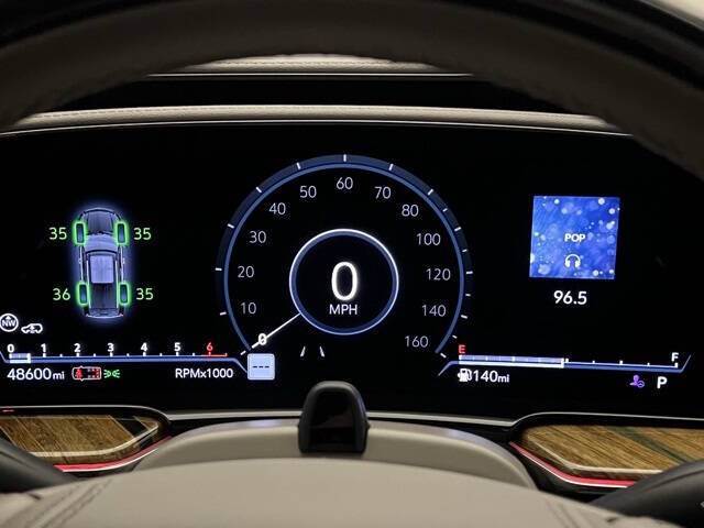 2023 Cadillac Escalade ESV Premium Luxury Platinum