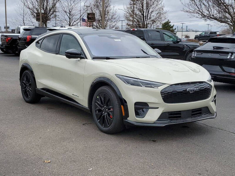 2025 Ford Mustang Mach-E Premium