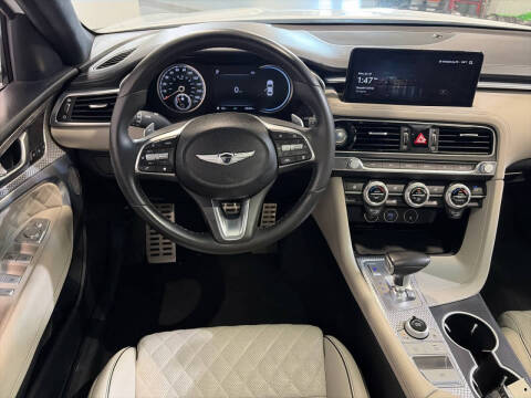 2023 Genesis G70