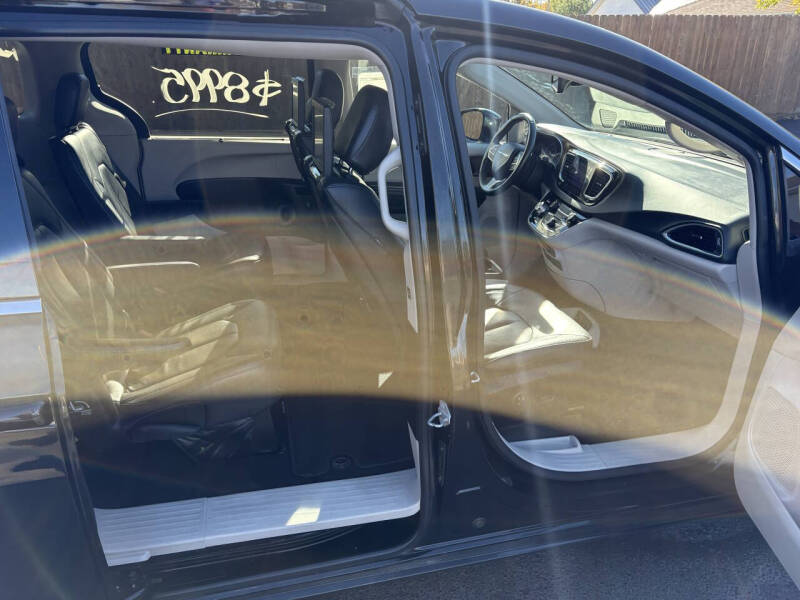 2017 Chrysler Pacifica Limited