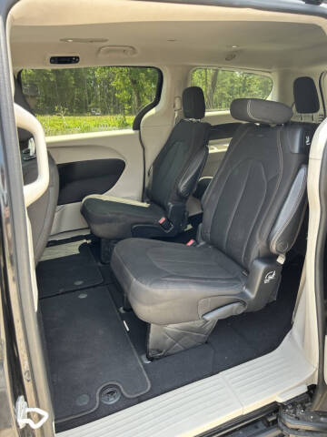 2017 Chrysler Pacifica Touring