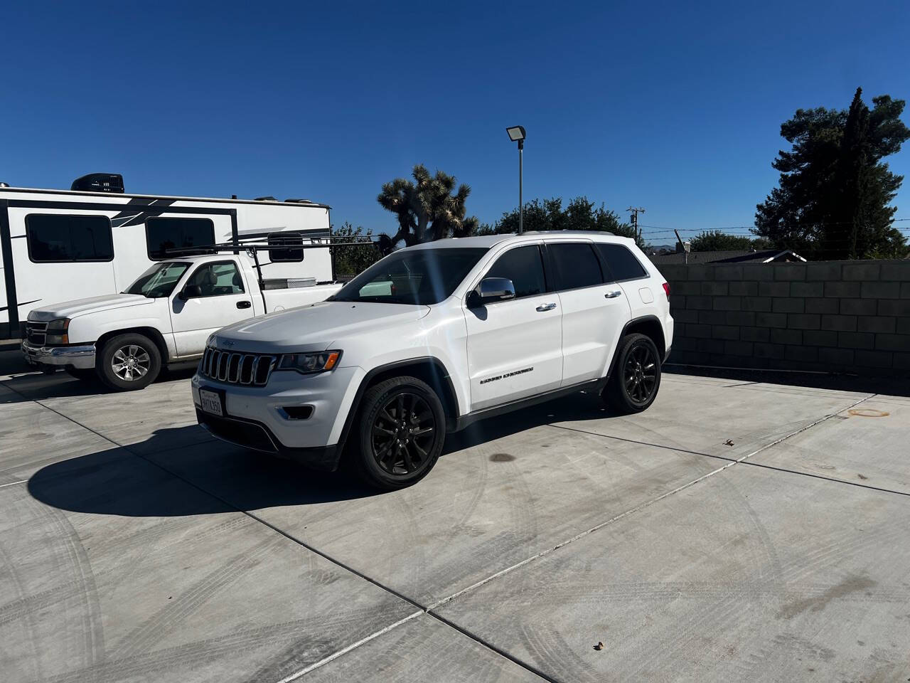 2018 Jeep Grand Cherokee for sale at Magic Auto Sales in Hesperia, CA