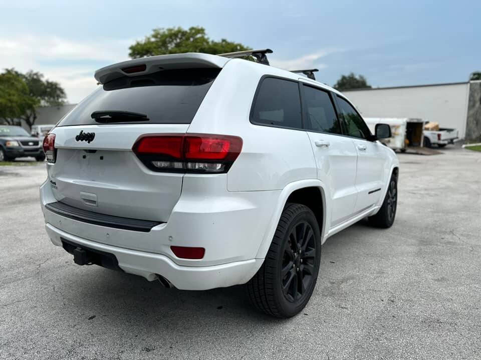 2017 Jeep Grand Cherokee for sale at Valdez Auto Dealers in Pompano Beach, FL