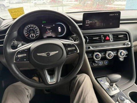 2023 Genesis G70