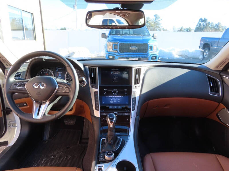 2023 Infiniti Q50 Luxe