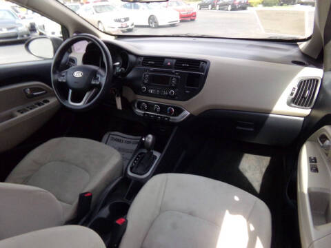 2012 Kia Rio 5-Door LX