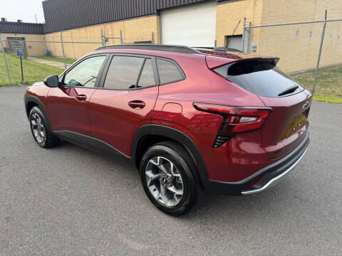 2024 Chevrolet Trax LT