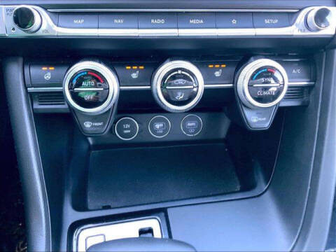 2023 Genesis G70