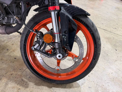 2024 KTM Duke 390