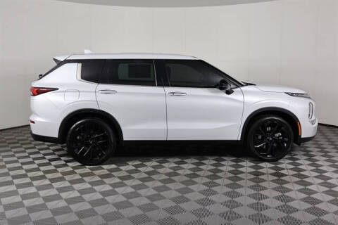 2022 Mitsubishi Outlander Black Edition