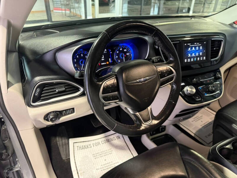 2020 Chrysler Pacifica Touring L
