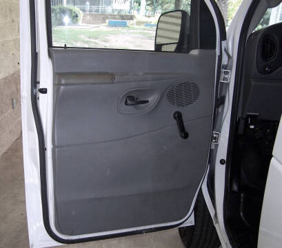 2005 Ford E-Series E-350 SD