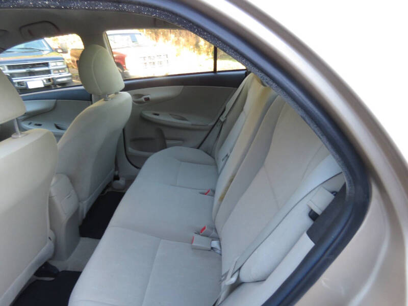 2013 Toyota Corolla LE