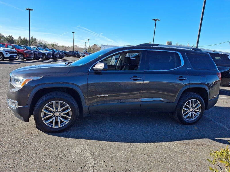 2018 GMC Acadia SLE-2