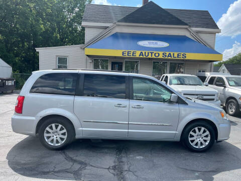 2011 Chrysler Town and Country for sale at EEE AUTO SERVICES AND SALES LLC - CINCINNATI in Cincinnati OH