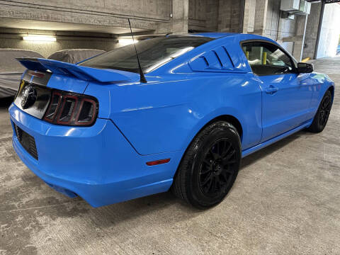 2013 Ford Mustang V6 Premium