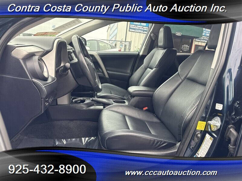 2017 Toyota RAV4 Platinum