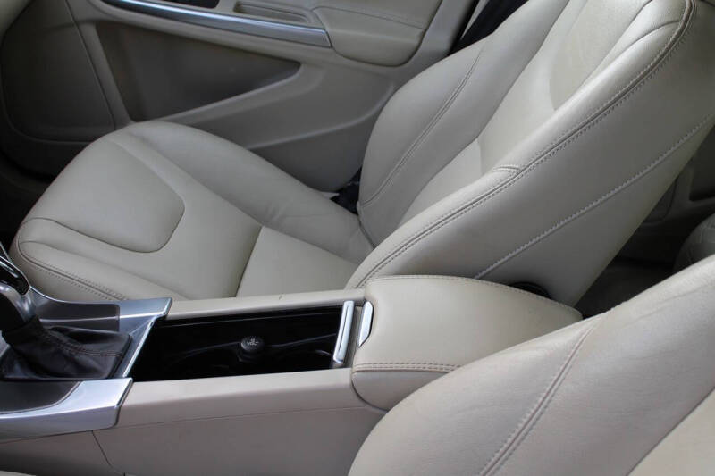 2015 Volvo S60 T5 Drive-E Premier