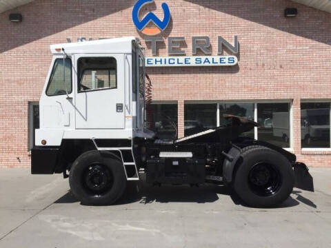 2006 Capacity TJ5000 YARD SPOTTER