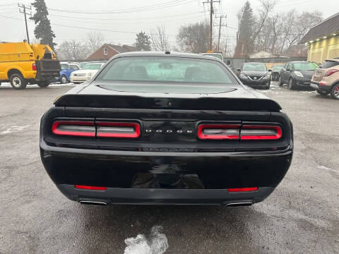 2018 Dodge Challenger SXT