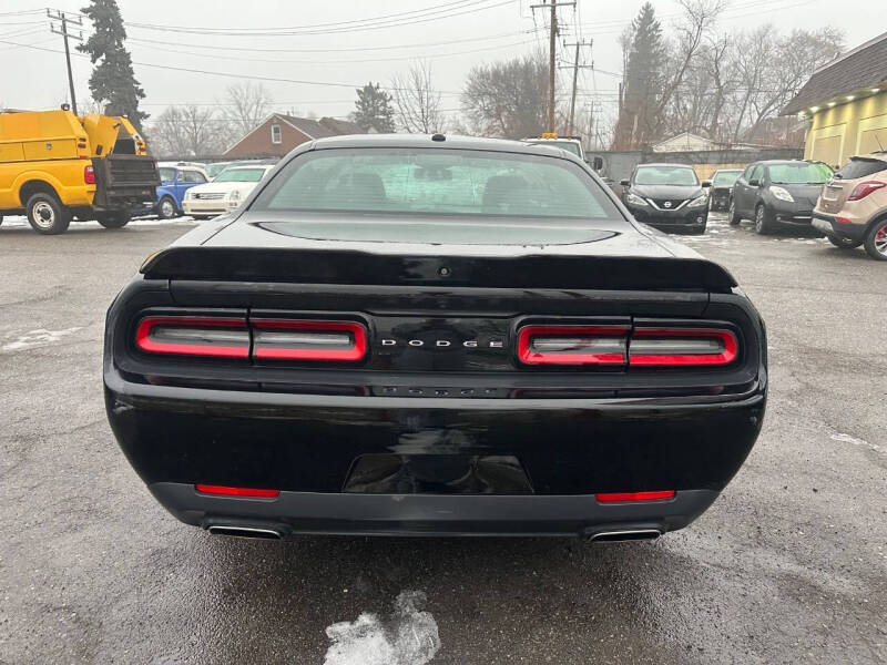 2018 Dodge Challenger SXT