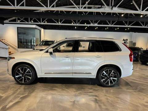 2023 Volvo XC90 B6 Plus Bright Theme 6P