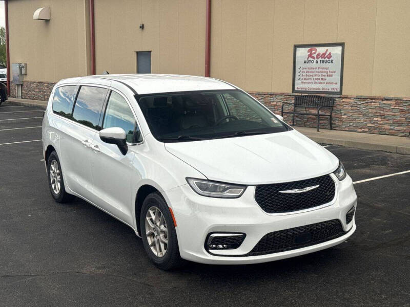 2023 Chrysler Pacifica Touring L
