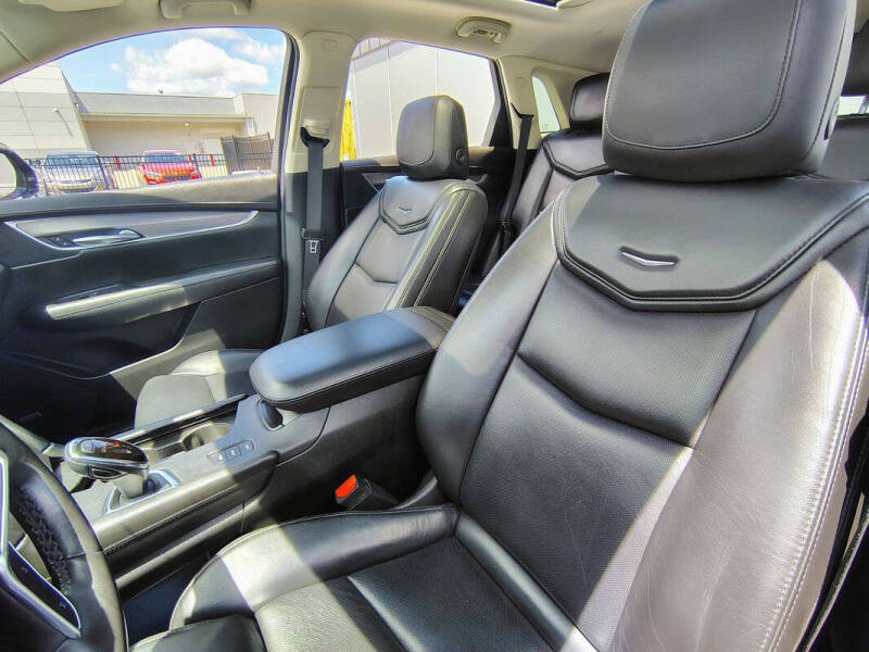 2017 Cadillac XT5 Luxury