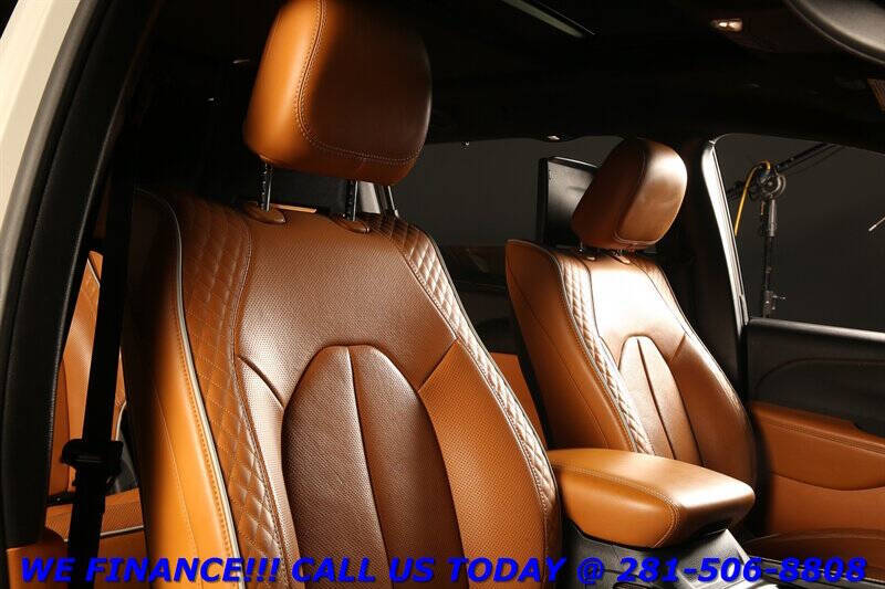 2021 Chrysler Pacifica Hybrid Pinnacle