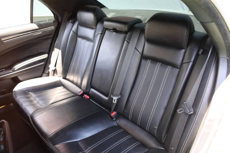 2021 Chrysler 300 S V6