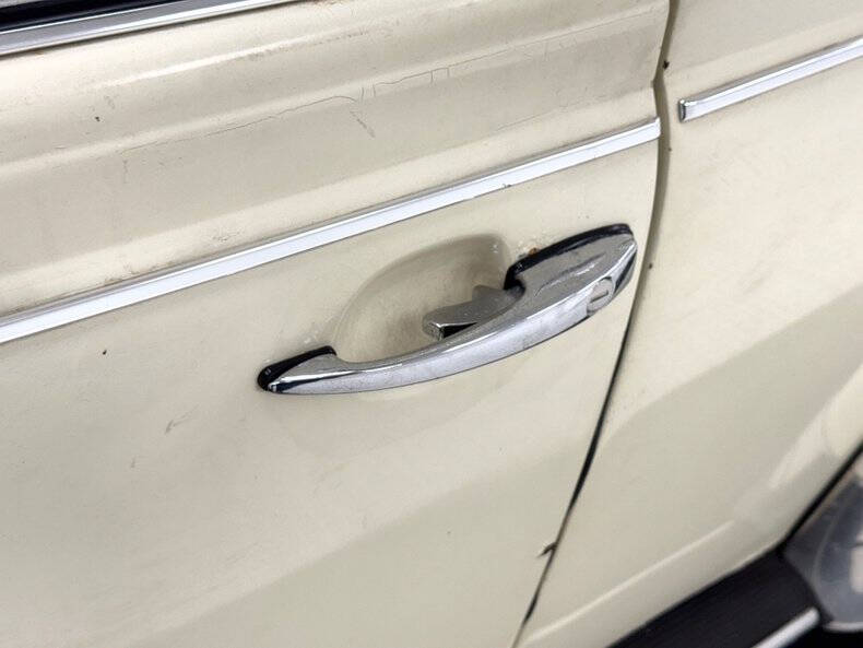 1977 Volkswagen Super Beetle