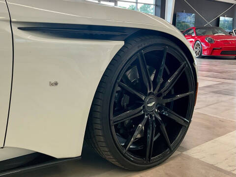2018 Aston Martin DB11 V12