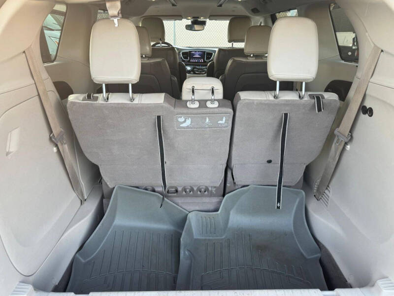 2018 Chrysler Pacifica Touring L