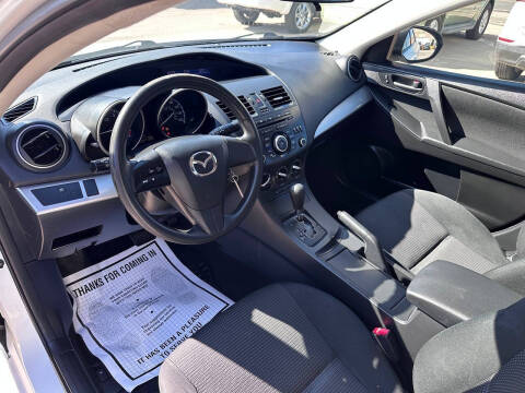 2013 Mazda MAZDA3 i SV
