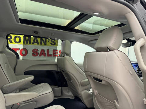 2019 Chrysler Pacifica Limited 35th Anniversary