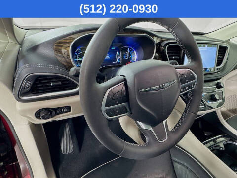 2023 Chrysler Pacifica Plug-In Hybrid Limited