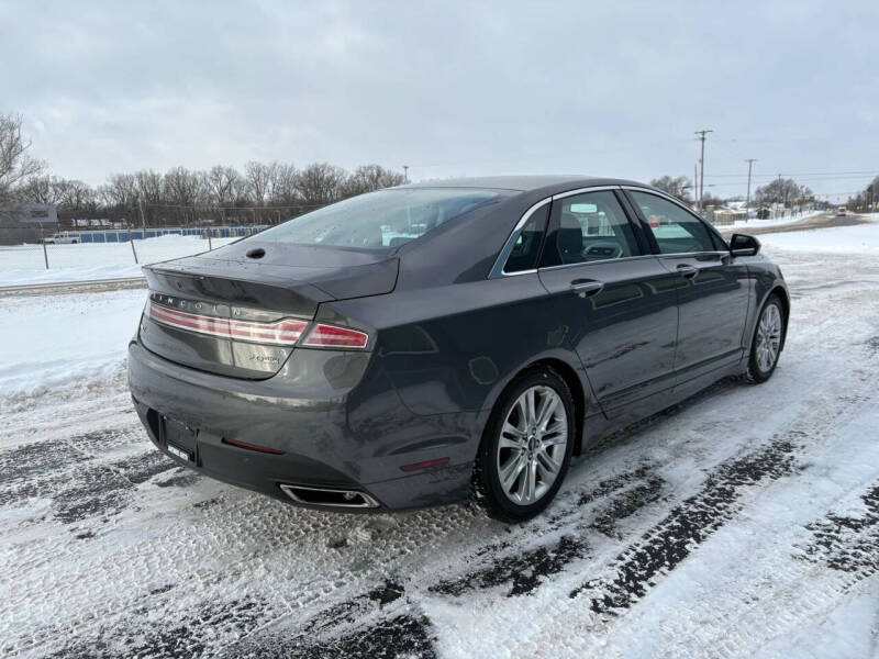 2016 Lincoln MKZ